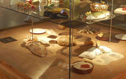 Reproducción de diversos alimentos para el Museo del Pan